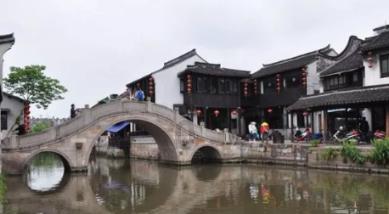 系带夏装